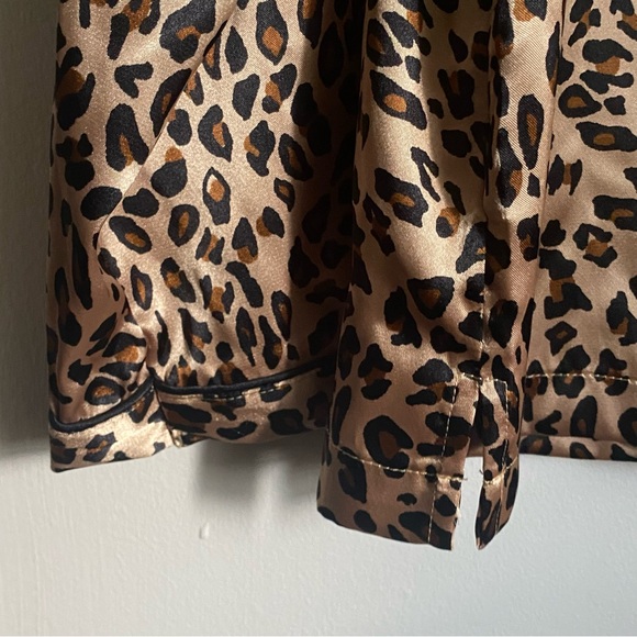 NWT Pink K  (KMART) Leopard long sleeve button down pajama top w pocket - Picture 6 of 7